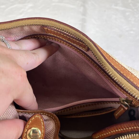 Dooney Bourke Tan Pebbled Leather Drawstring Pocket Lock Bucket Shoulder Bag FS - Picture 15 of 16